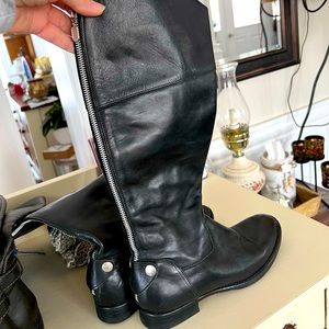 Black leather boot size 7